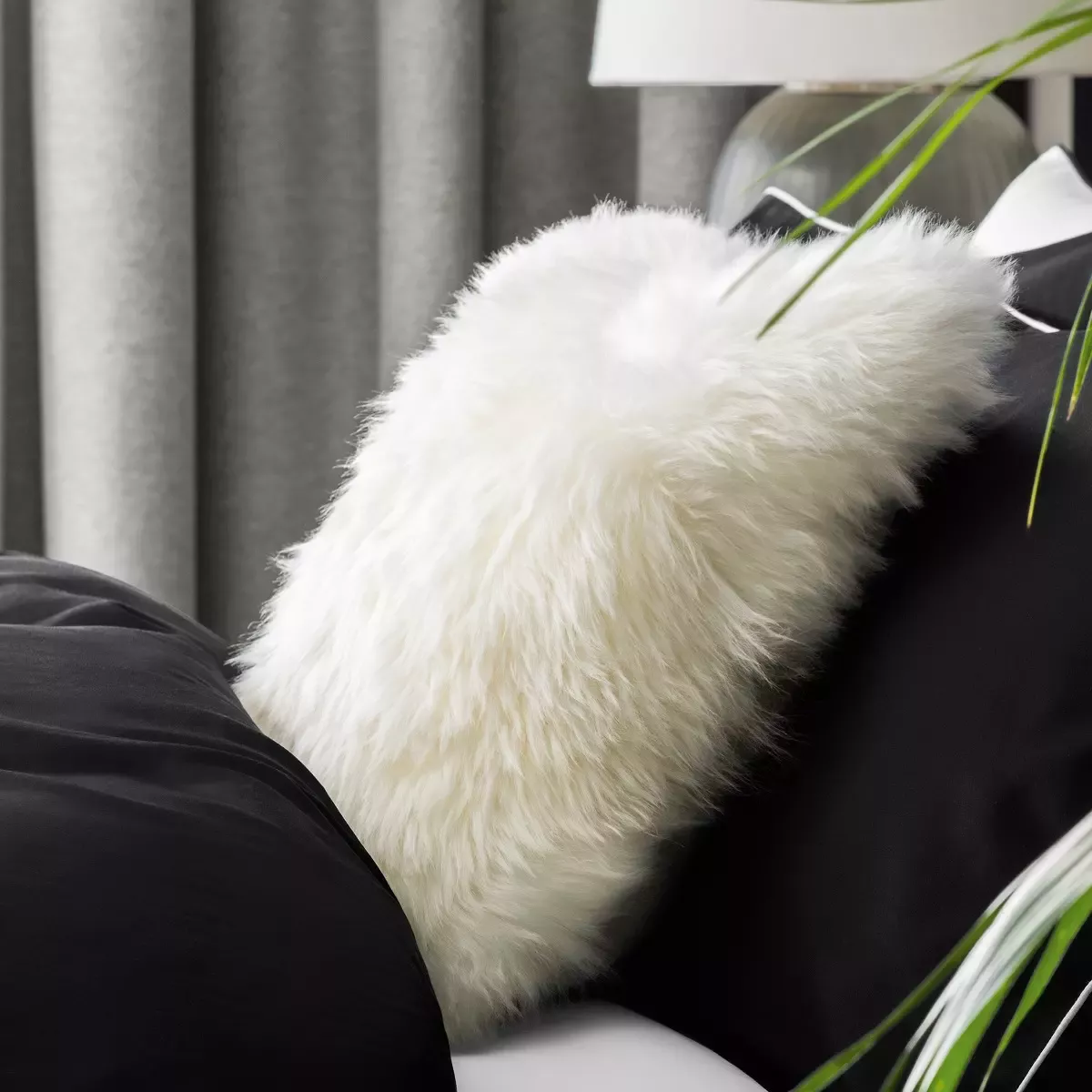 Decorative pillow OTERO  