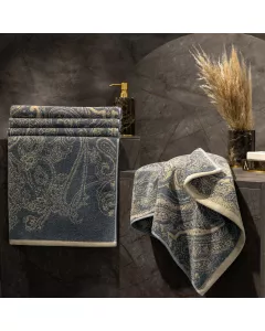 Towel ESTHIRA