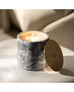 Scented candle GREEN PEAR AND MUSK