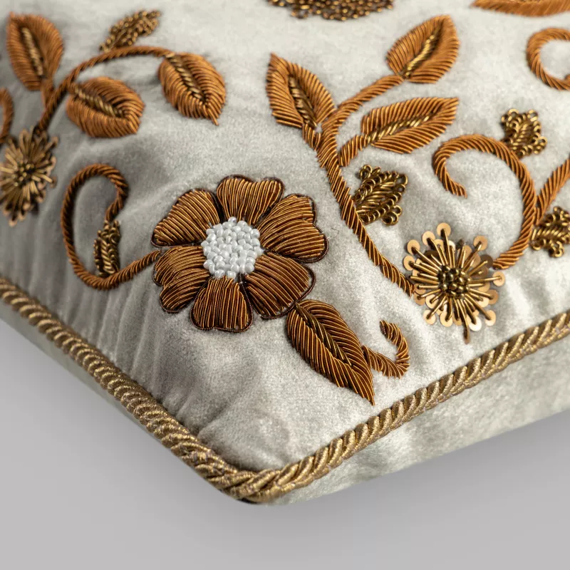 Decorative pillow ROSANTA