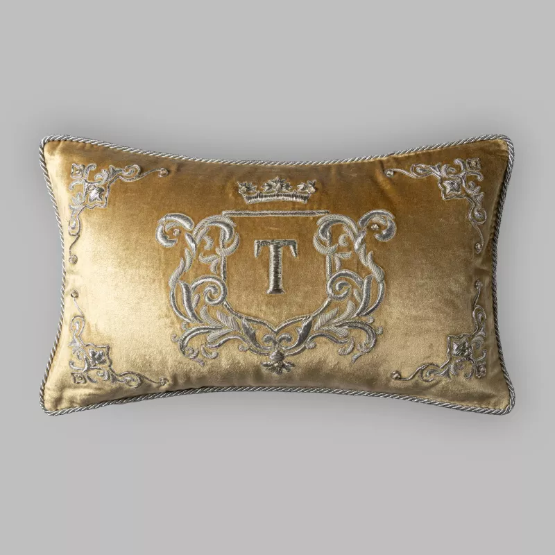 Decorative pillow DAKKERO
