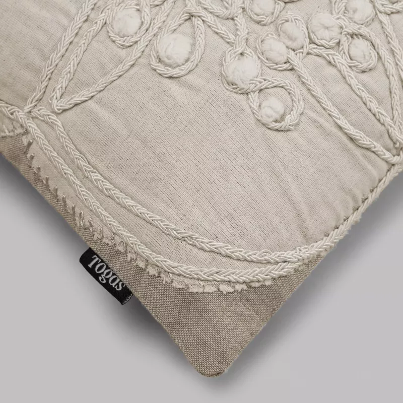 Decorative pillow EDNES