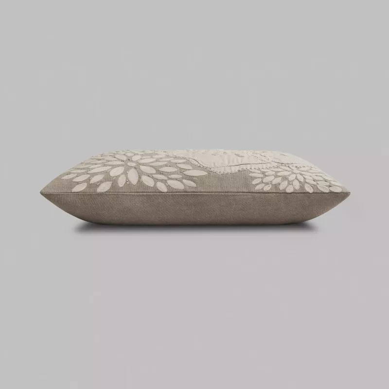 Decorative pillow EDNES