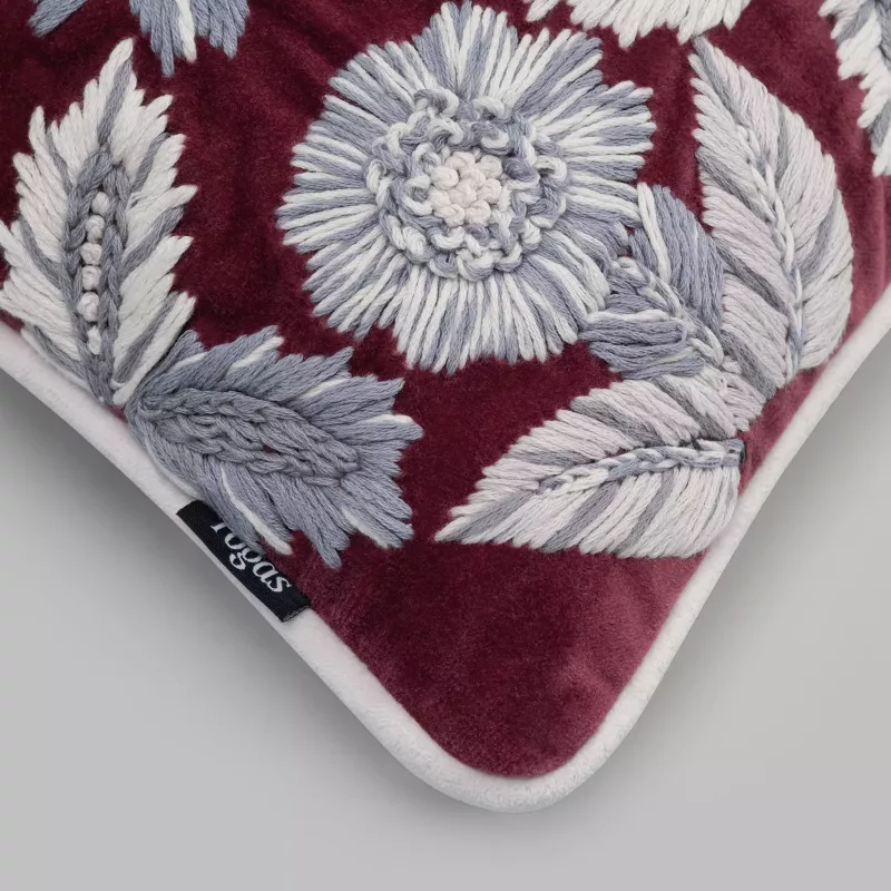 Decorative pillow FERETTA 