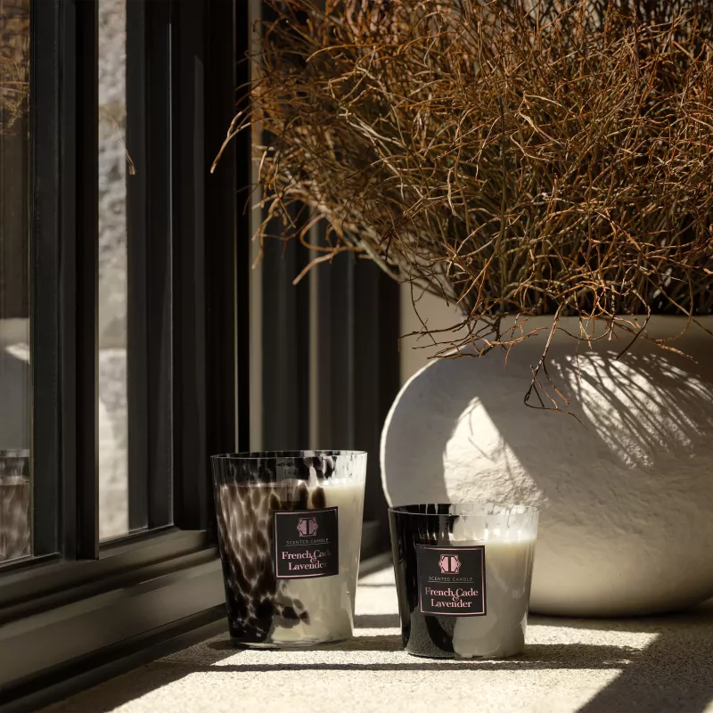 Scented candle FRENCH CEDAR AND LAVENDER