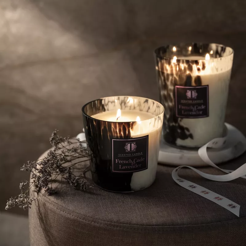 Scented candle FRENCH CEDAR AND LAVENDER