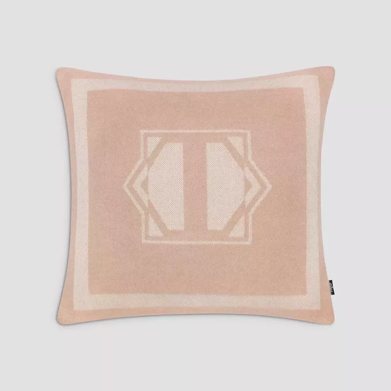 Decorative pillow СALIENTE