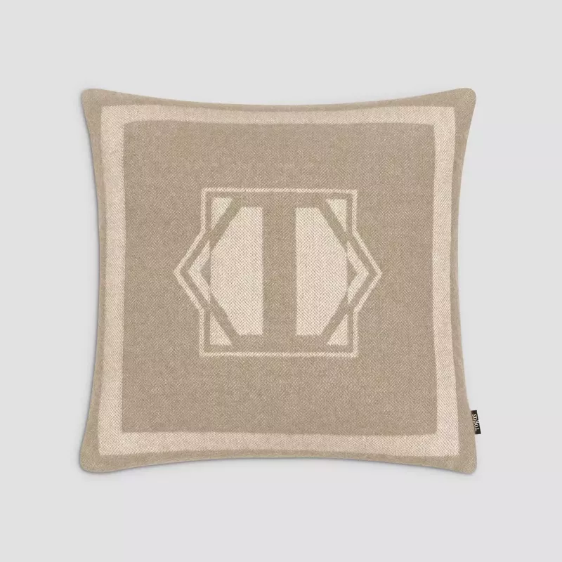 Decorative pillow СALIENTE