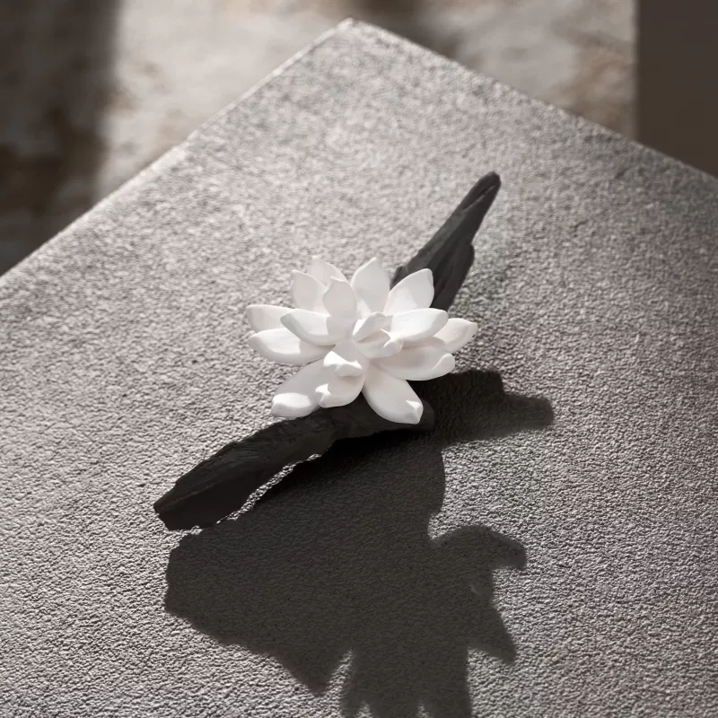 Ceramic sachet LOTUS