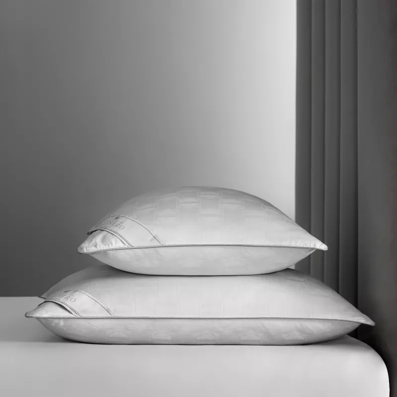 Pillow MAESTRO   