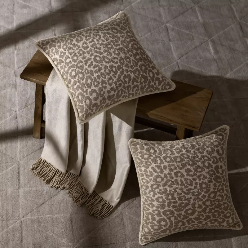 Decorative pillow MORREALE