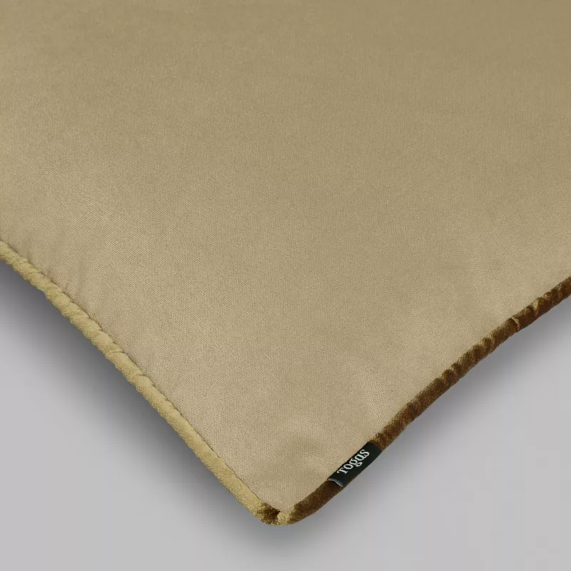 Decorative pillow PLAOUR 