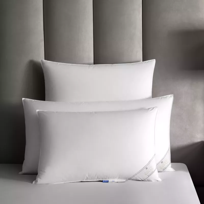 Pillow ROYAL