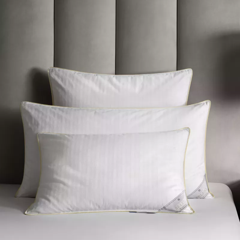 Pillow SELENA   