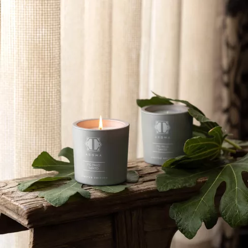 Scented candle FIGS AND PEACHES