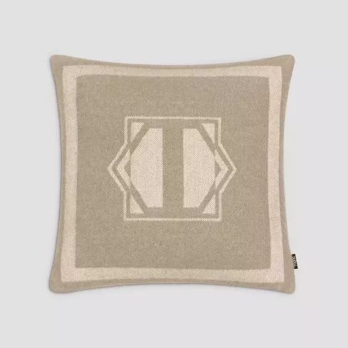 Decorative pillow СALIENTE