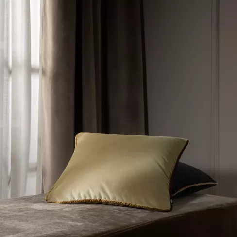 Decorative pillow PLAOUR 