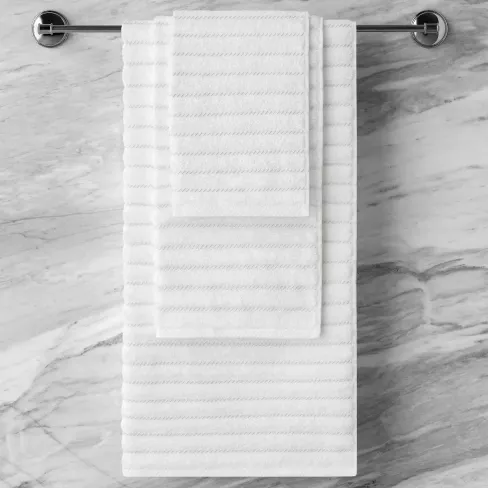 Towel LYNCH