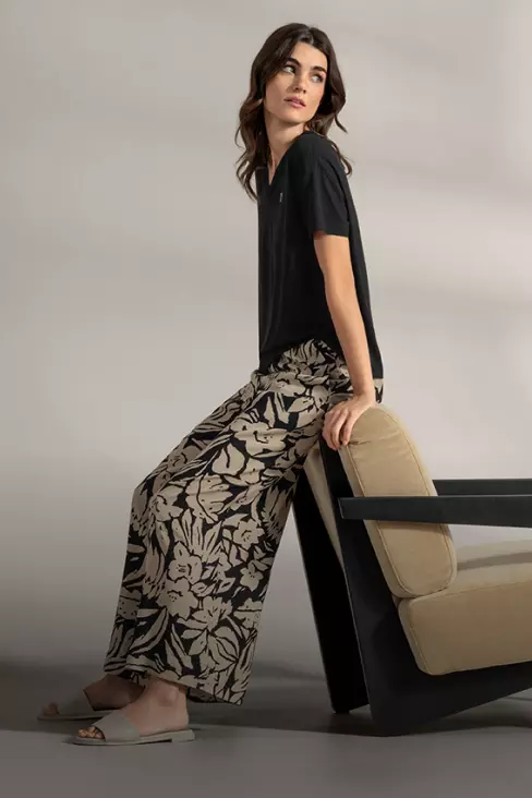 Link to Modern Lounge Style category page